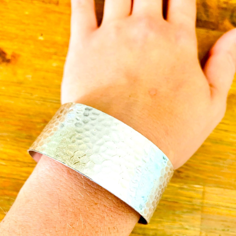Silver Metallic Hammered Bracelet with slide lock